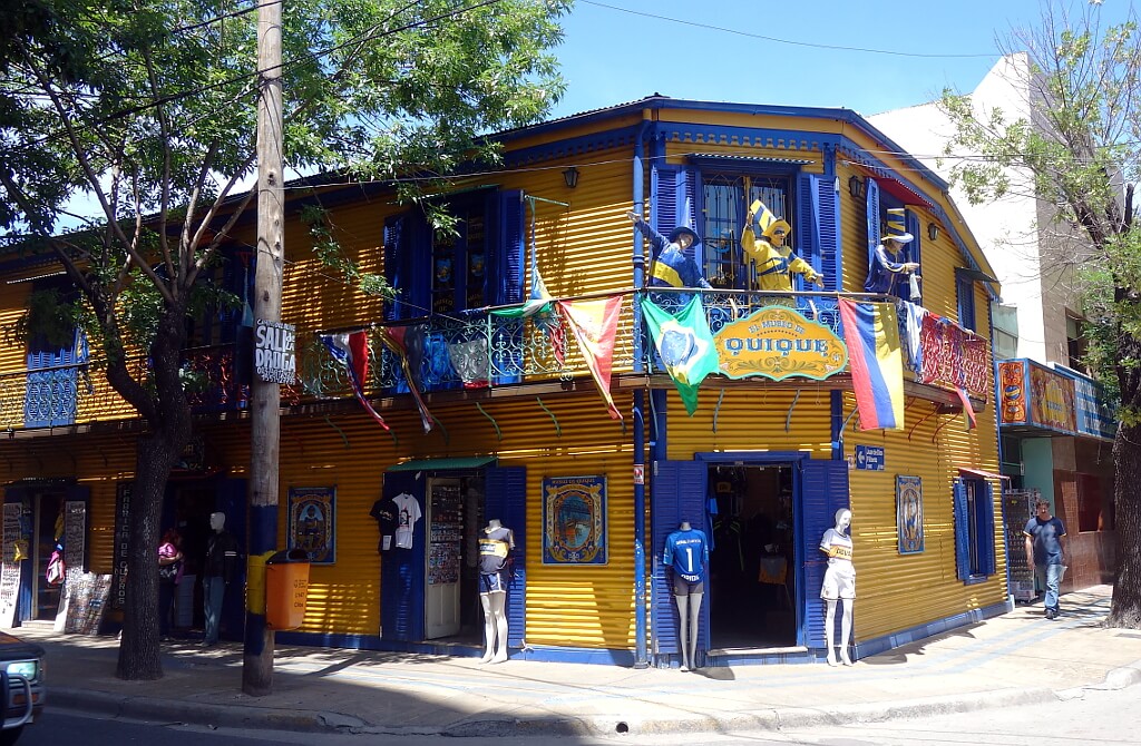 Kolorowy dom w dzielnicy La Boca, Buenos Aires