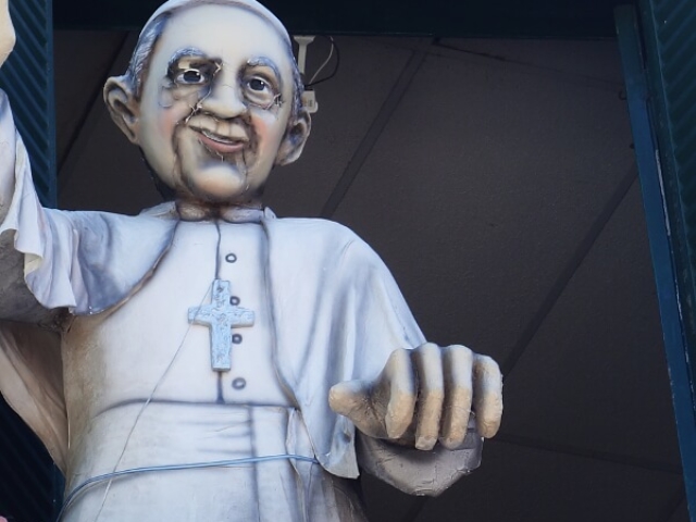 Pozstać papieża Franciszka na balkonie