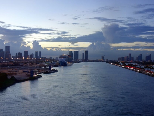 Miami wejście do portu