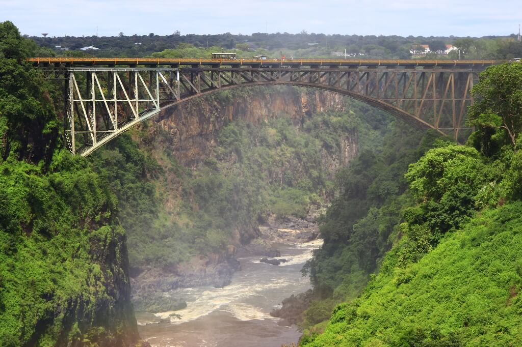 Most na rzece Zambezi łączący Zambię i Zimbabwe